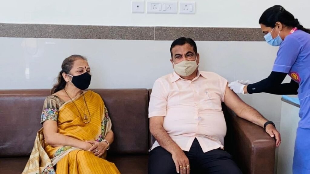 Union Minister Nitin Gadakari Received The First Dose of COVID Vaccine